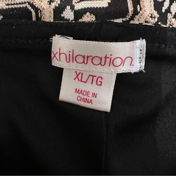 Xhilaration Mini Straight Skirt Gold Black Size XL/TG Geometric Tribal Pattern - Picture 7 of 9